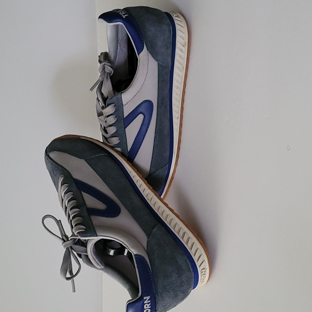 Mens blue and grey Tretorns